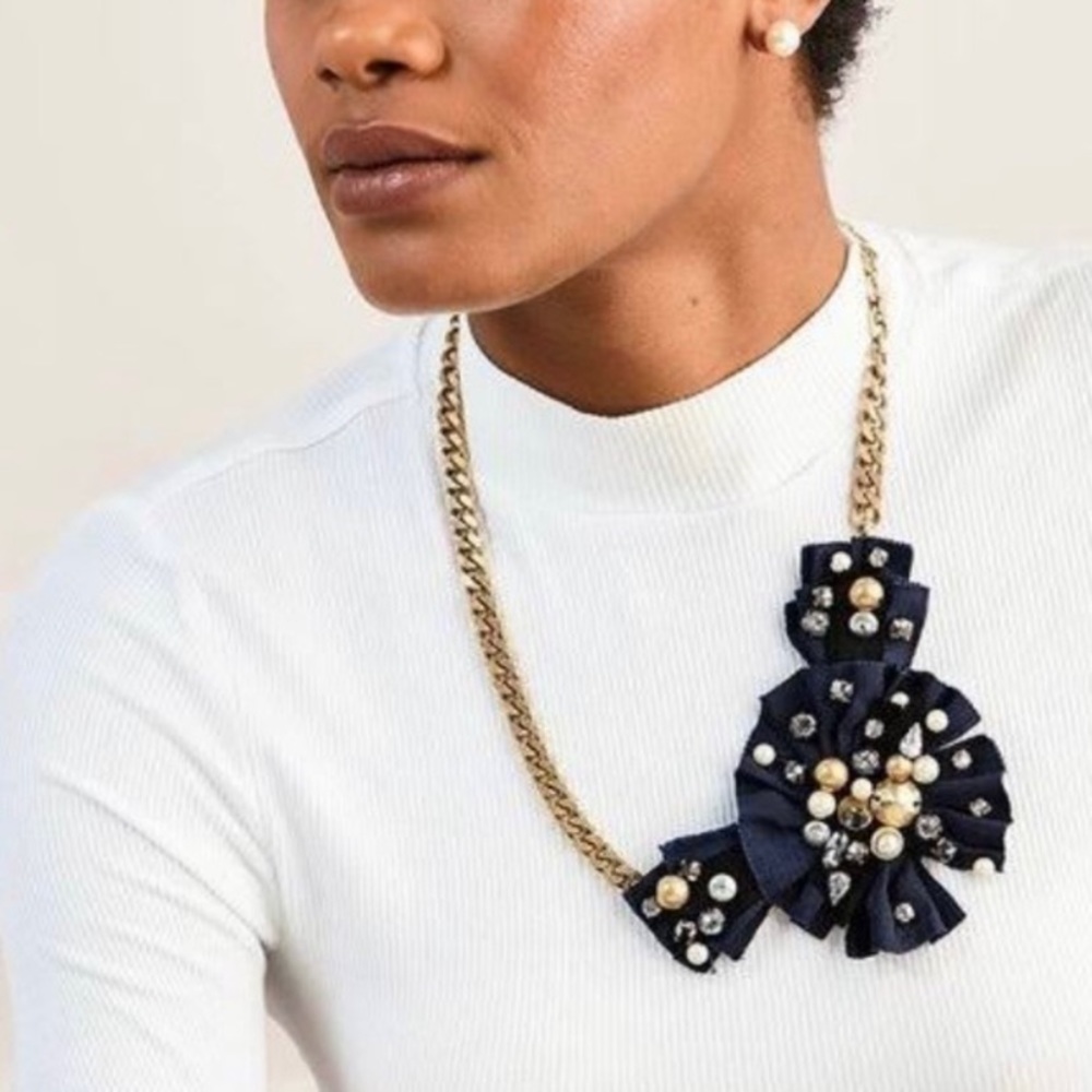 Stella & Dot French Twist Statement Necklace